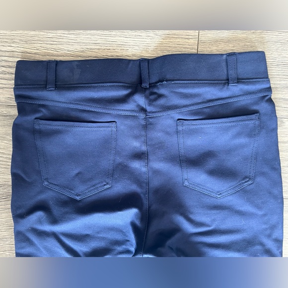 Women’s dress pant yoga pants with pockets, medium petite, straight leg - Picture 4 of 5